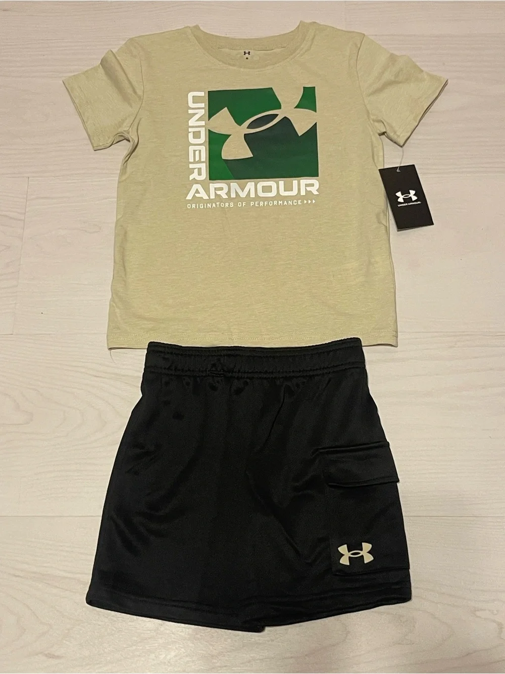 Under Armour Beige Tee with Green Logo and Black Shorts Set
